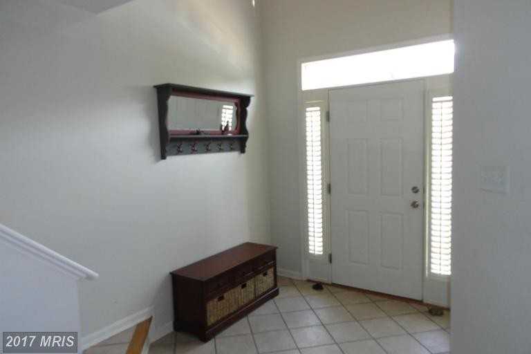 1412 Chessie Ct - Photo 2 of 17