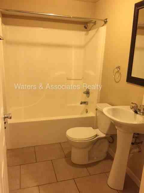 1203 Rivoli Dr - Photo 3 of 5