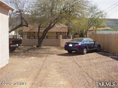 723 E 6th St - Photo 2 of 6