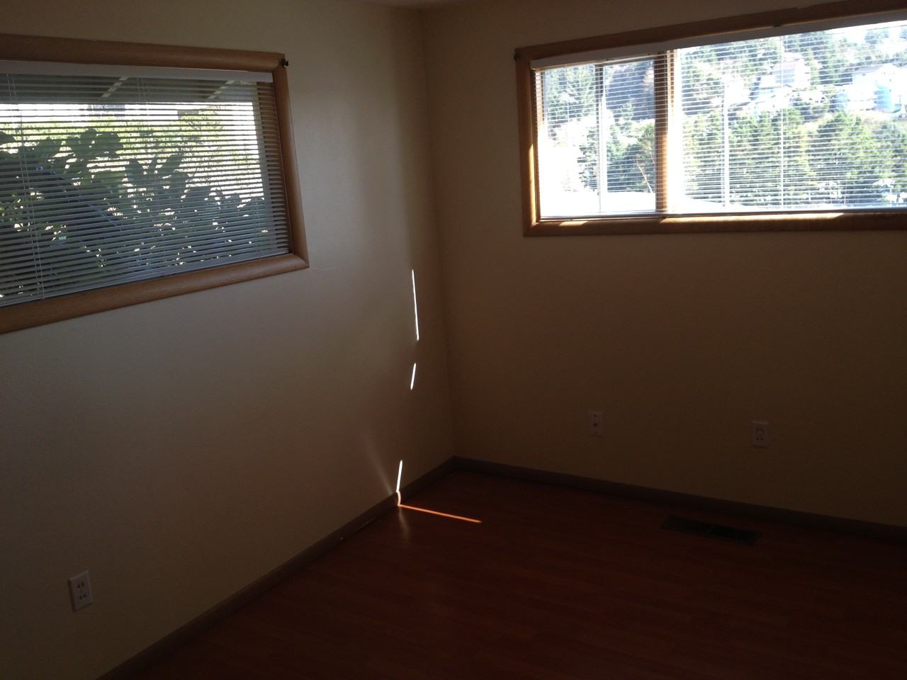 847 SE 5th St - Photo 2 of 17