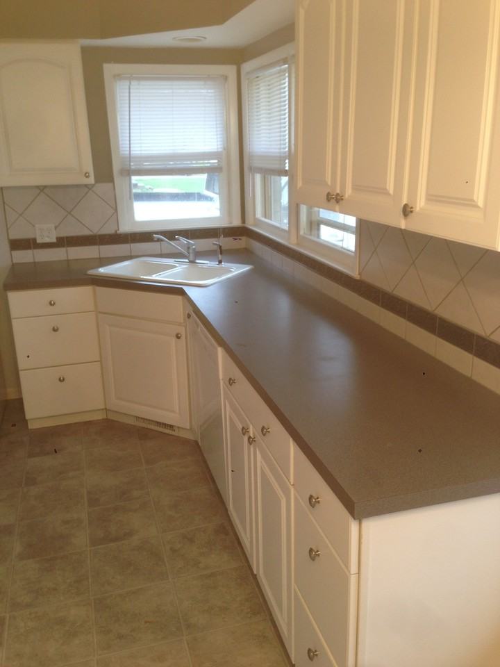 539 Parkside Ave NW - Photo 3 of 21