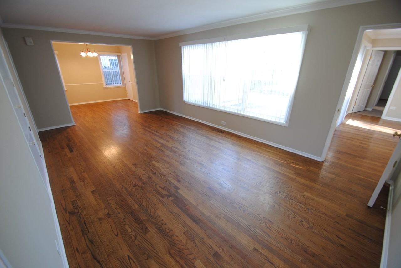 254 Churchill St - Photo 2 of 5