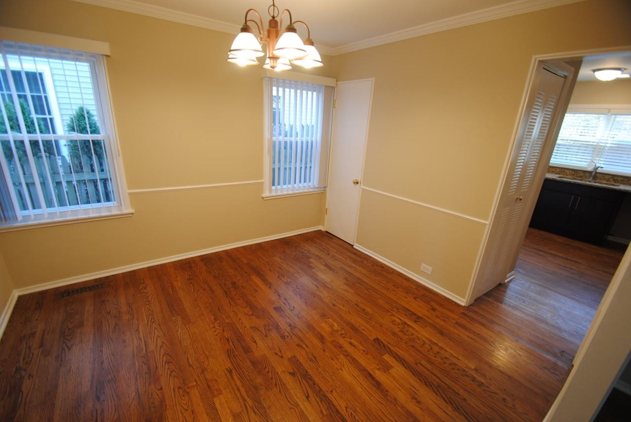 254 Churchill St - Photo 3 of 5