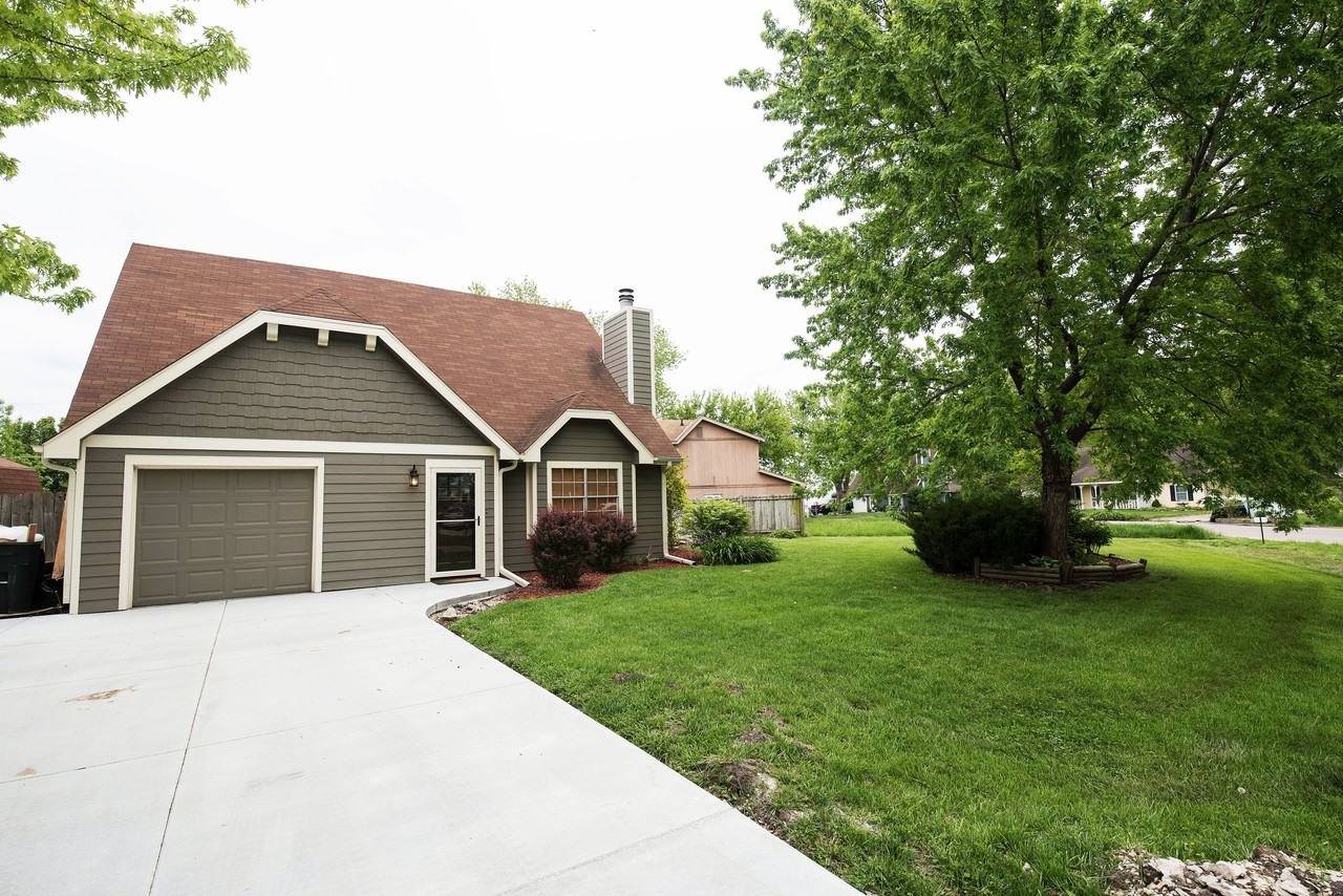 3318 Valleydale Drive - Photo 2 of 16