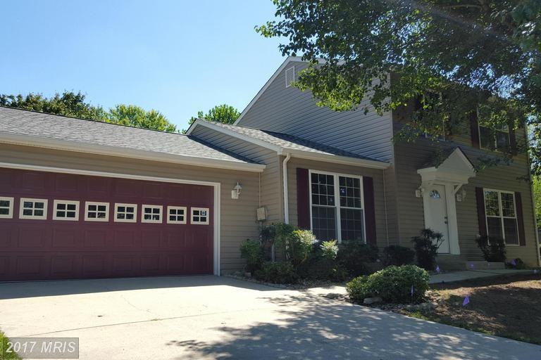 8805 Silverleaf St - Photo 2 of 15