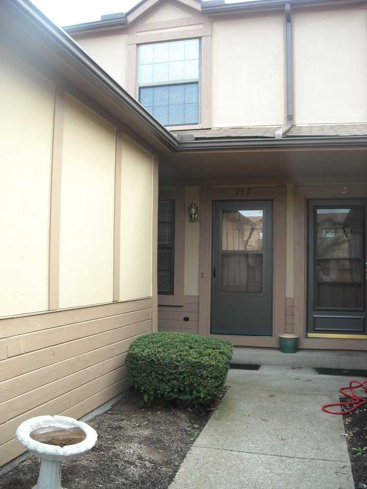 717 Alta View Ct - Photo 3 of 11