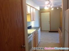 1109 Highland Ave - Photo 2 of 10