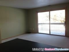 1109 Highland Ave - Photo 3 of 10