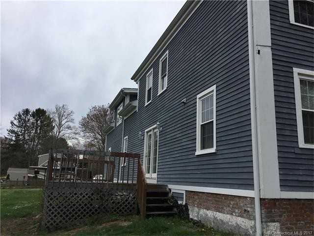 139 Hewitt Rd - Photo 2 of 17