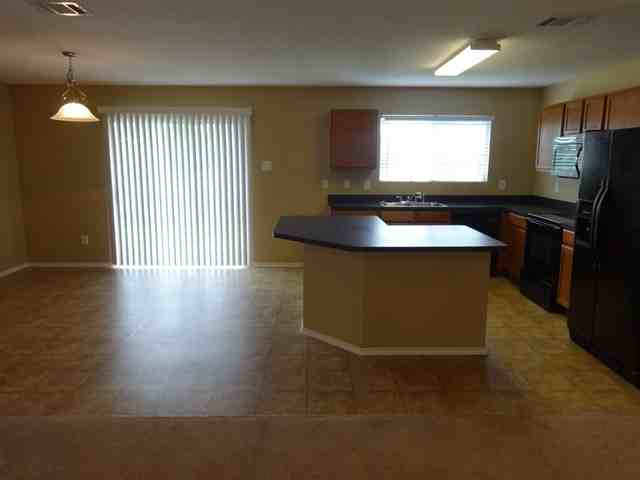 9713 Manassas Rd - Photo 3 of 9