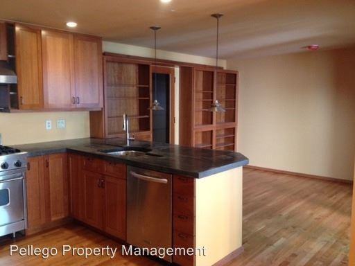 1435 170th Pl NE - Photo 3 of 5