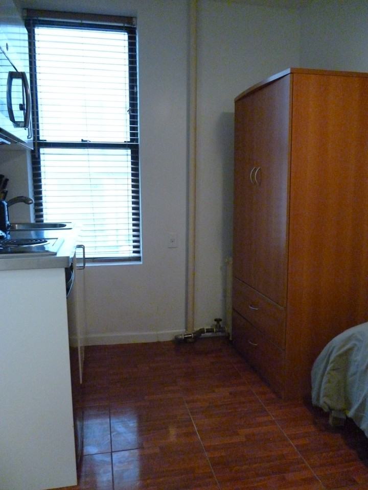 201 West 76th Street #103 - Photo 3 of 5