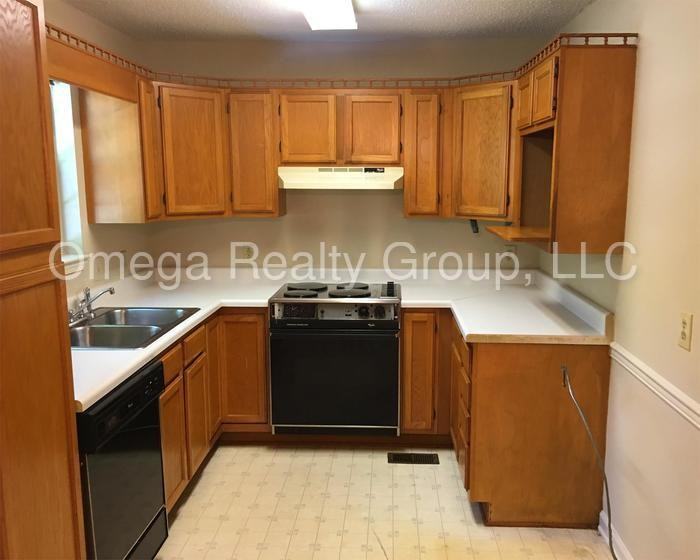 6770 Charles Dr - Photo 3 of 9