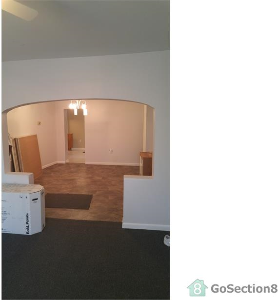 330 Spruce St - Photo 2 of 2