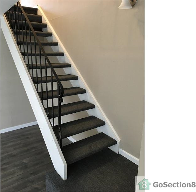 2044 Liberia Cir - Photo 2 of 28