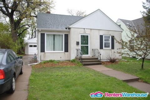 1786 Margaret St - Photo 2 of 24