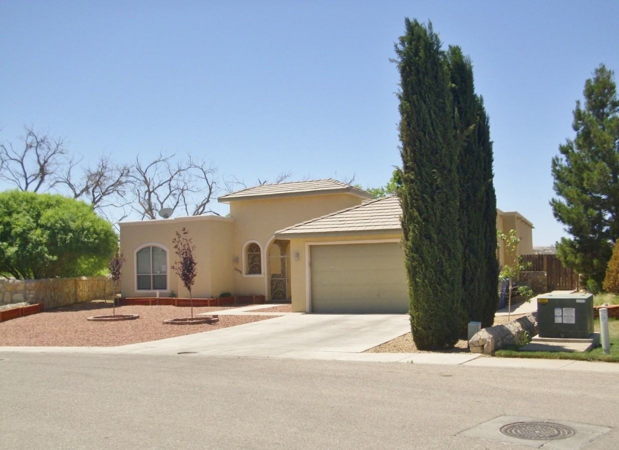 1088 Los Moros Dr - Photo 3 of 36