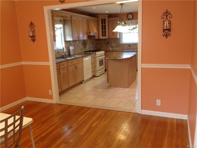 272 Westchester Ave - Photo 3 of 15