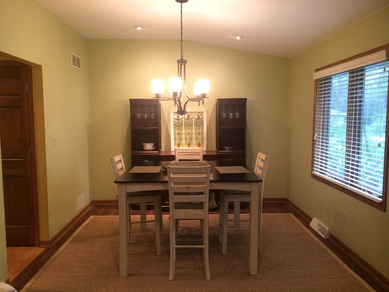 702 Poplar Path - Photo 3 of 10