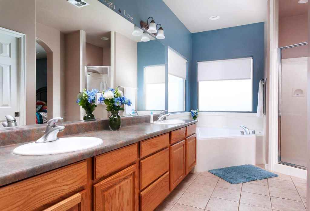 68 S 1250 W - Photo 2 of 14