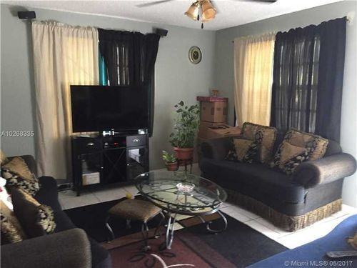 5555 Flagler St - Photo 3 of 8