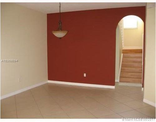 4964 SW 161st Ave - Photo 2 of 7