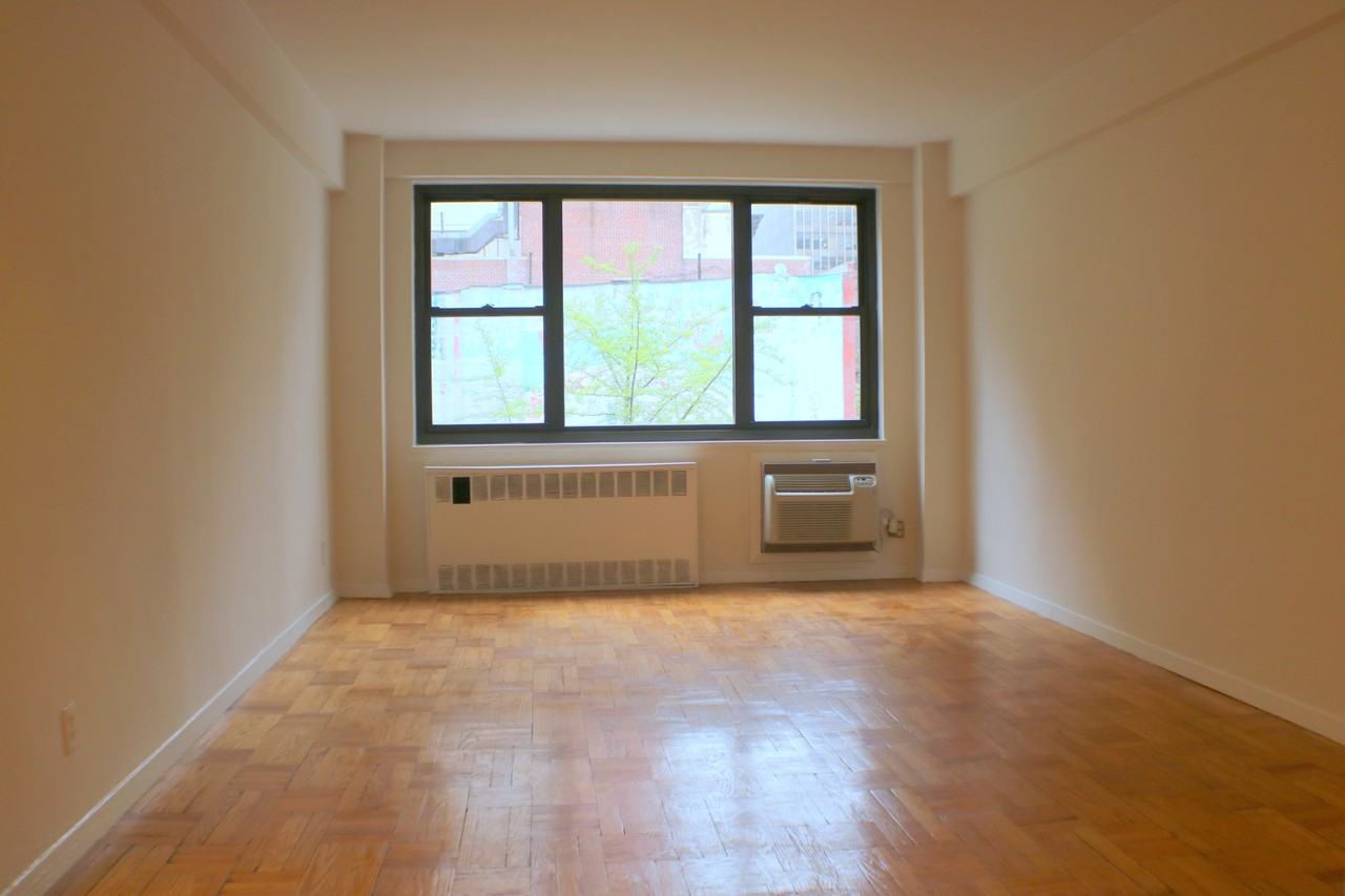 E 39th St #4B
