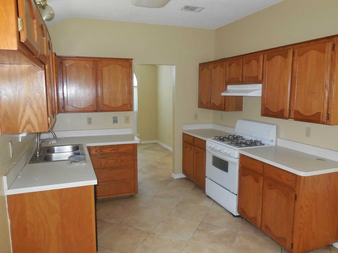 1436 Westin Ct - Photo 2 of 8