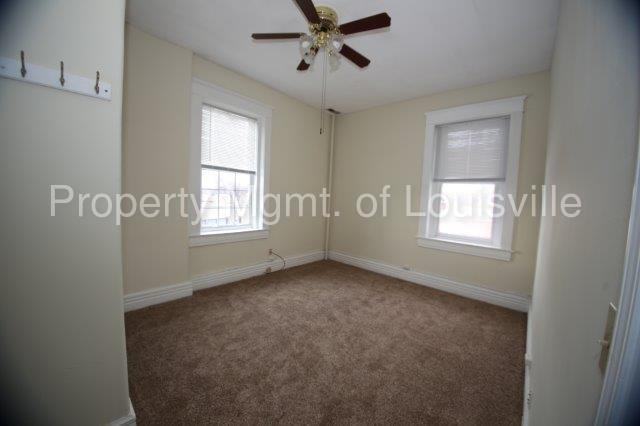 110 N Clifton Ave - Photo 3 of 6