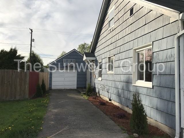 511 22nd Ave - Photo 3 of 12