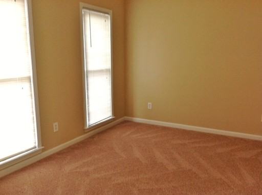 1101 Cameron Rd - Photo 3 of 13