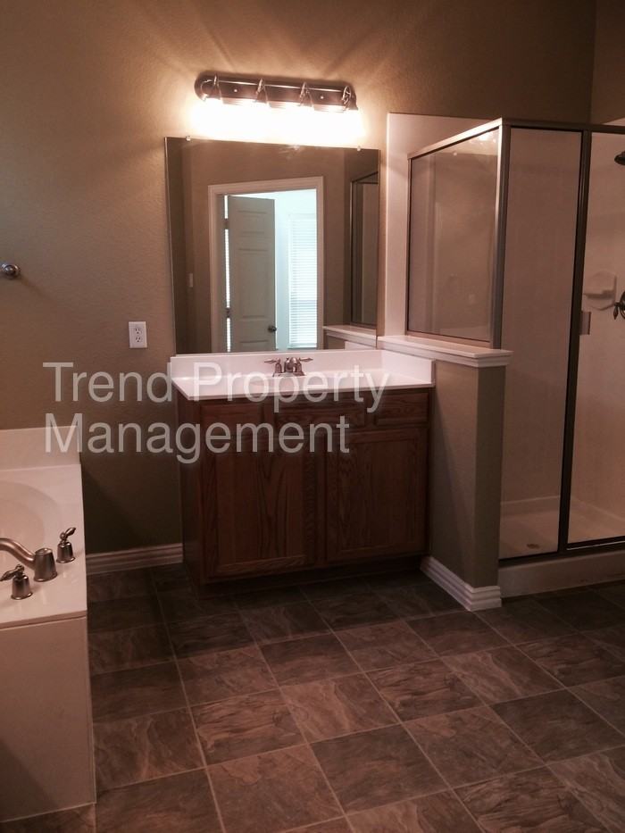 7913 Adobe Dr - Photo 2 of 6
