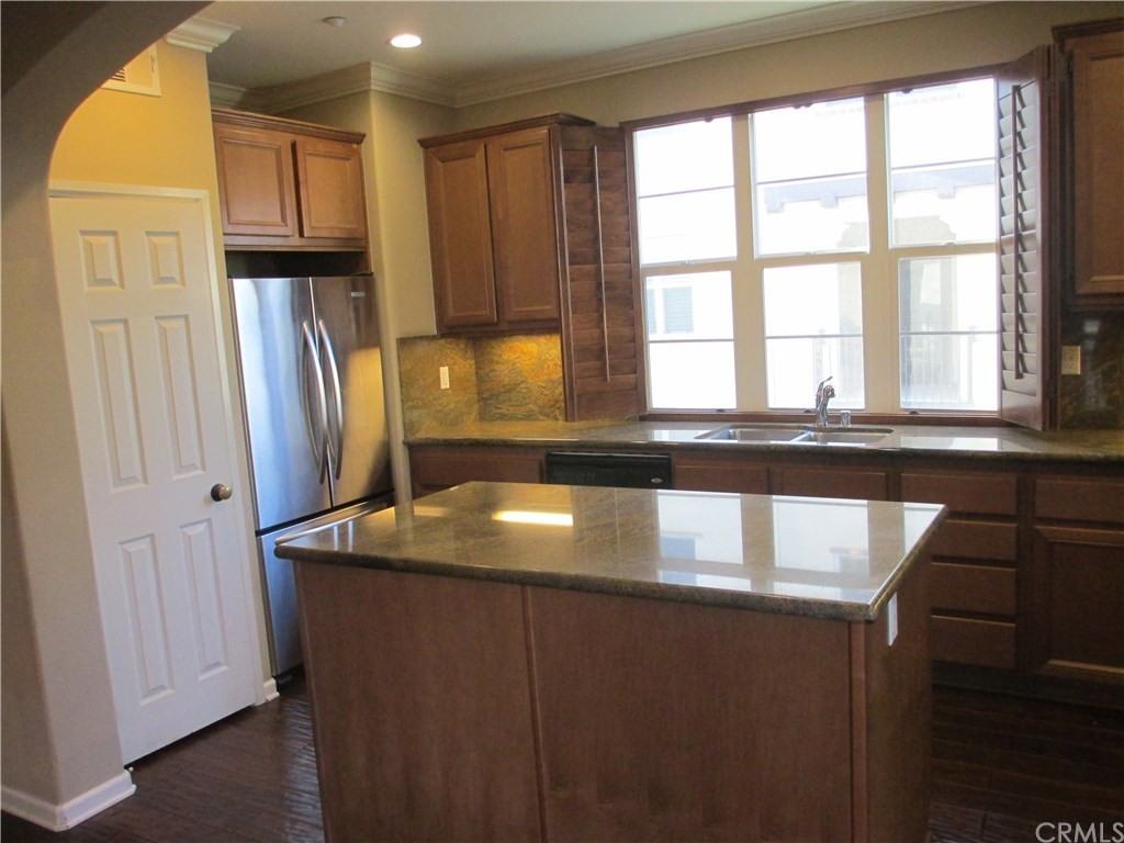 4441 Owens St #101 - Photo 3 of 23