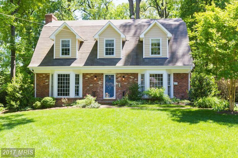 1205 Huntly Pl - Photo 2 of 27