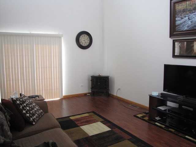 1075 Clover Dr - Photo 2 of 8