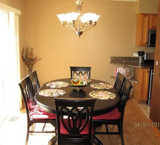 1105 E Danbury Dr - Photo 2 of 18