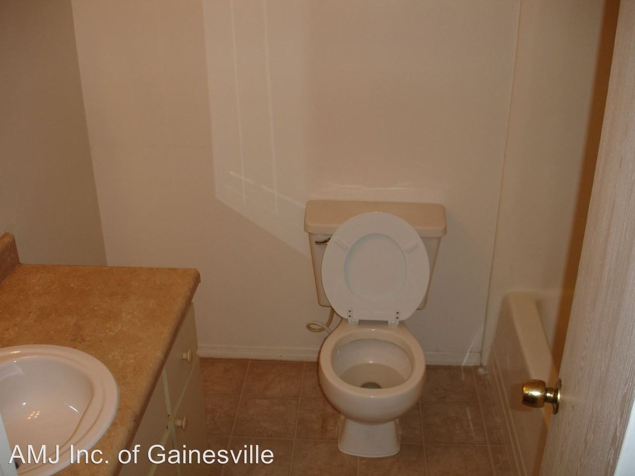 NW 64th Place - NW 25th Terrace - Photo 3 of 3