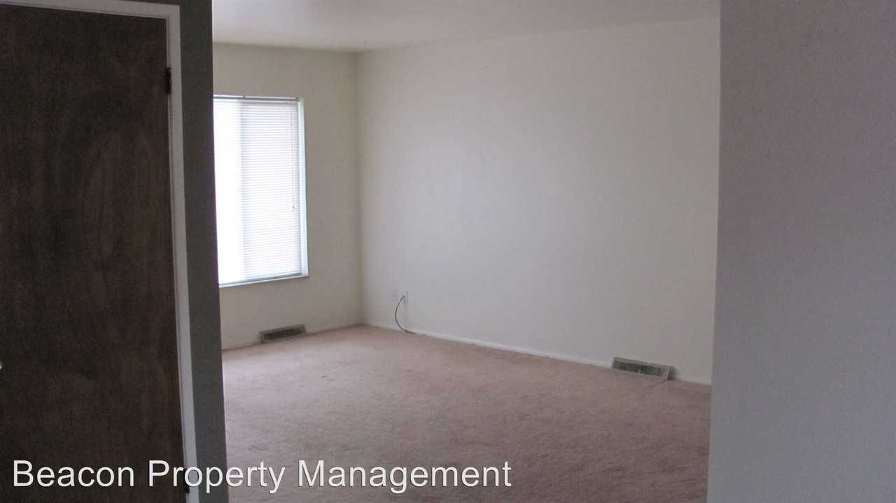 12891 W Jewell Cir - Photo 3 of 9