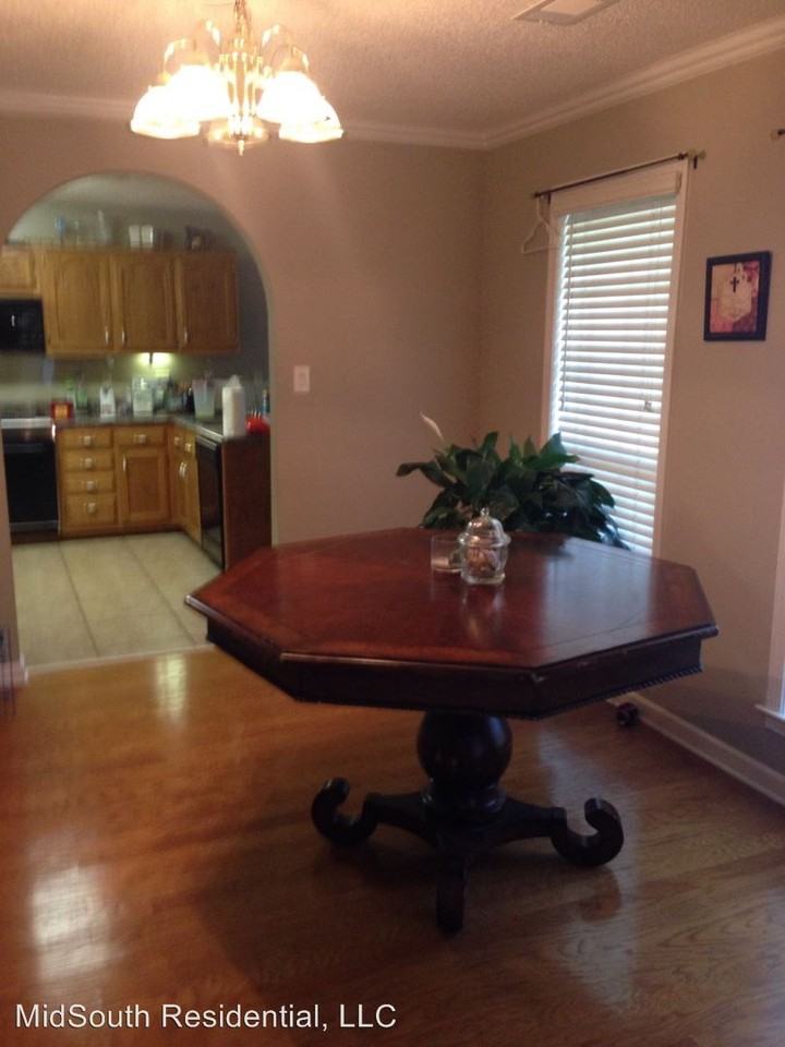 269 Heather Ln - Photo 2 of 10