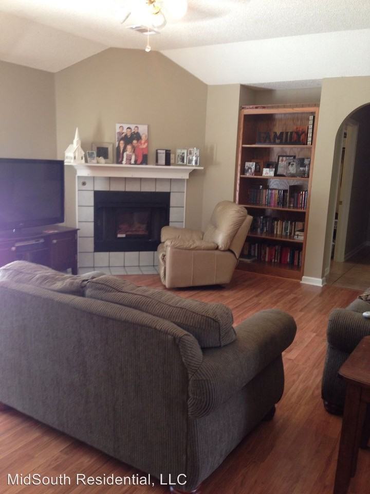 269 Heather Ln - Photo 3 of 10