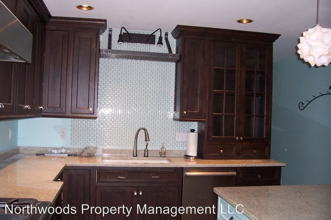 7367 Timber Ct - Photo 3 of 46