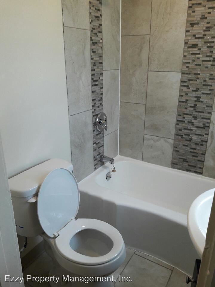 3323 Halsted St - Photo 3 of 5