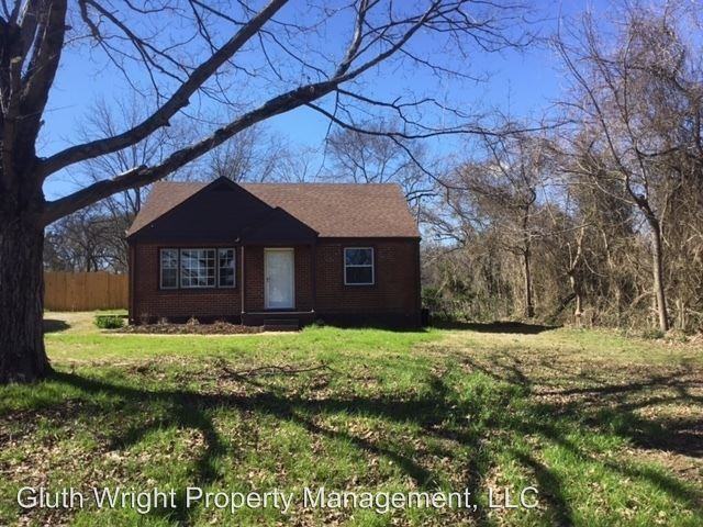1100 Gibson Dr - Photo 2 of 13