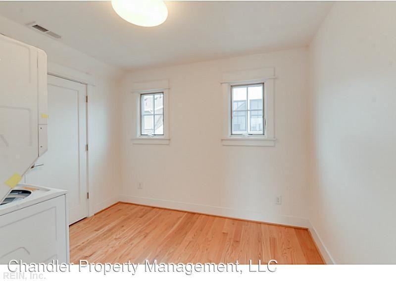 9572 29th Bay St #A - Photo 2 of 5