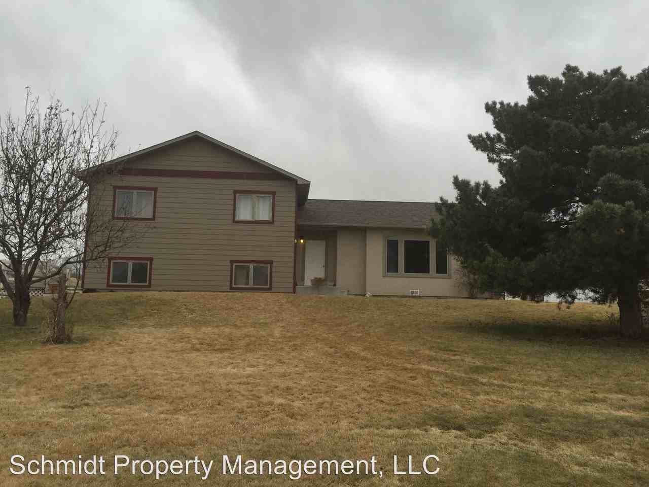 9350 Haggerty Ln - Photo 2 of 31