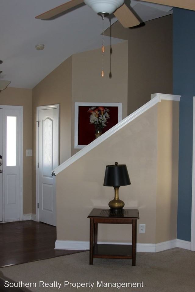 215 Century Dr - Photo 2 of 9