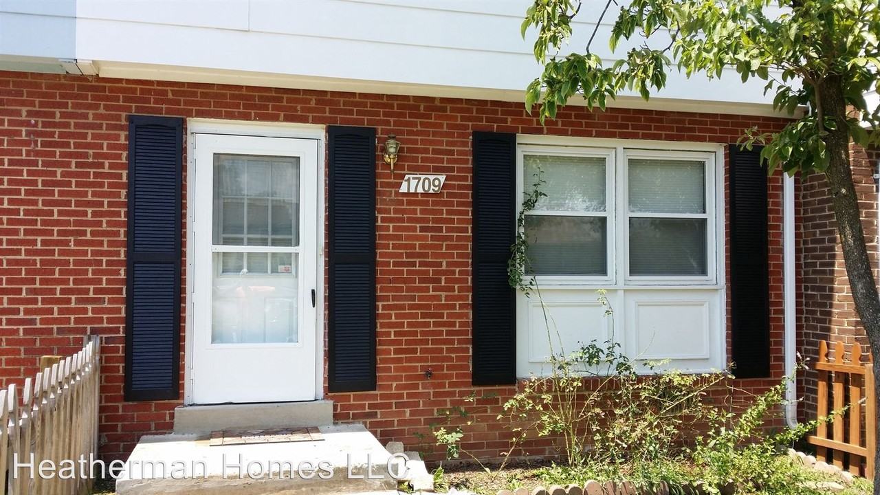 1709 Fort Henry Ct - Photo 2 of 2