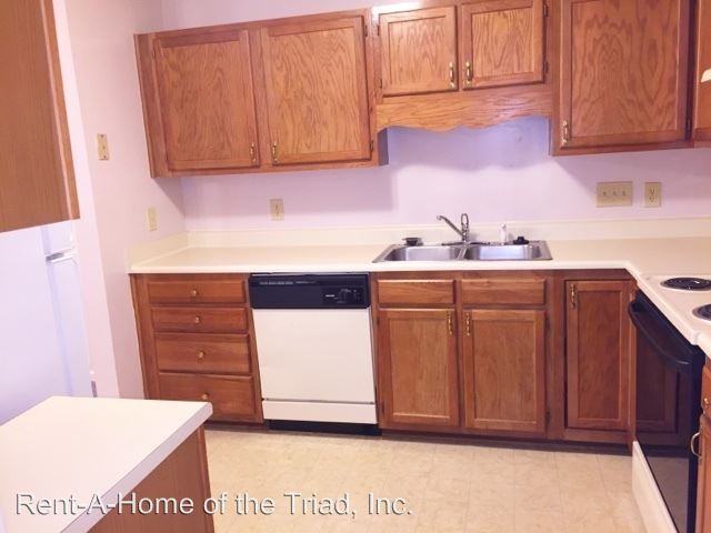 25 Meadowood Glen Way - Photo 3 of 9