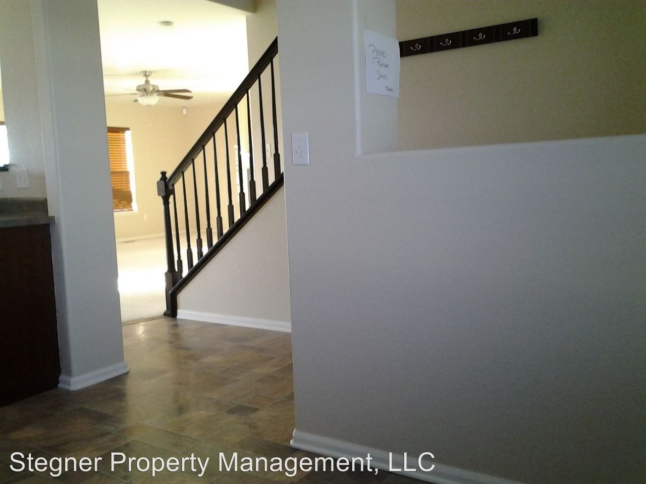 1809 Brightwater Dr - Photo 3 of 21