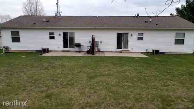 4304 Chelten Ave - Photo 2 of 11